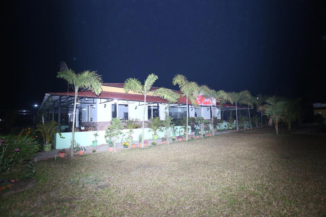 Hôtel Oyo 26670 The Ranch à Purî Extérieur photo